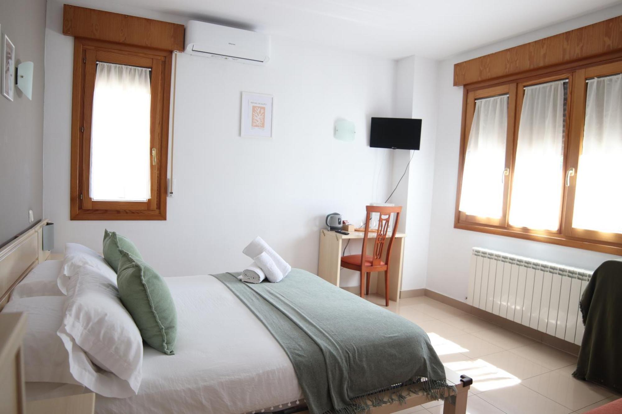 Hostal-Casa Rural Rosa-Nonna Siguenza Quarto foto